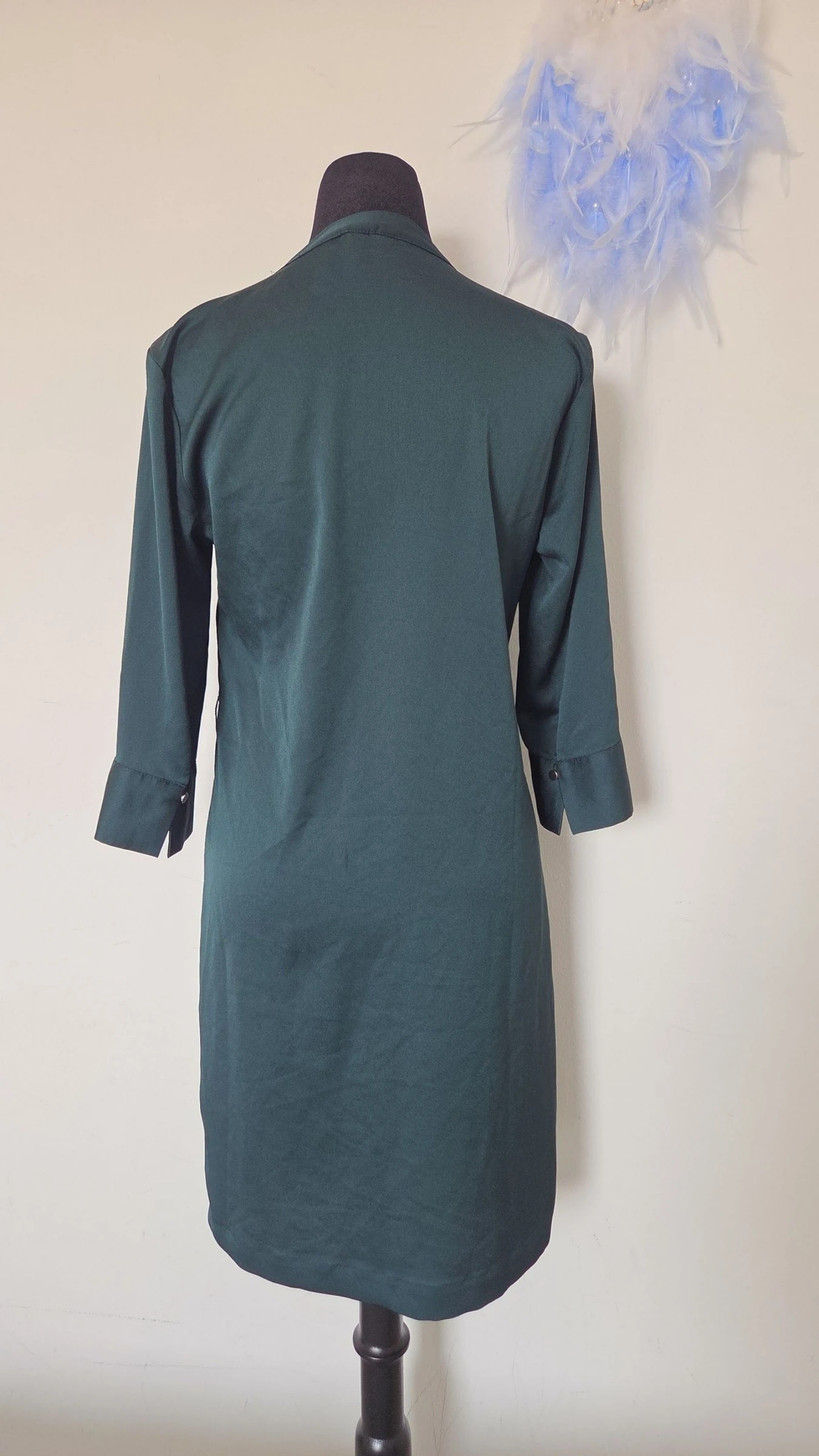 Groene satijnen jurk met 3/4 mouwen en V-hals ●Maat 36 S●🌸 – photo 5